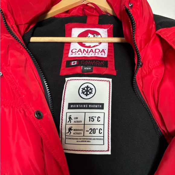 Canada Weather Gear Bubble Vest with removable fur trim on Hoodie - Picture 3 of 3